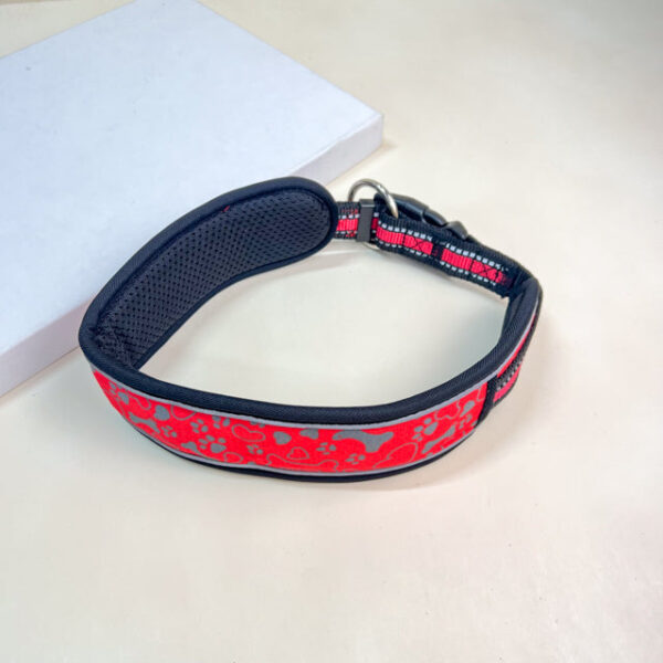 Polstrovaný reflexní obojek M s pojistkou (50-65 cm) - Obrázek 1