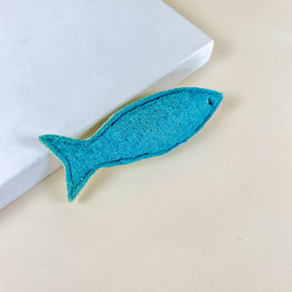 Škrábadlo ve tvaru ryby pro kočky 16x 6 cm - Obrázek 1