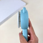 Kartač na zvířata s tlačítkem na sundavaní chlupů 20x8cm - Obrázek 10