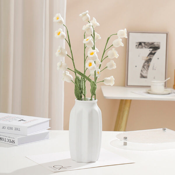 Konvalinky Jedna bílá konvalinka (hotová) - Obrázek 1