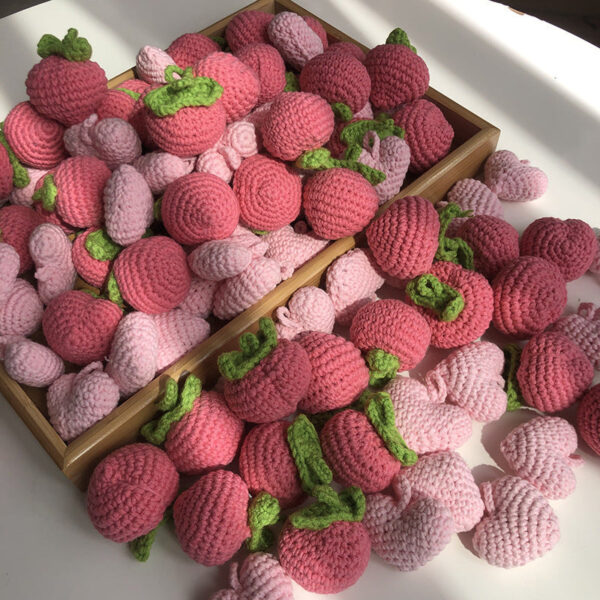 Hačkované plody Broskev + srdce (1 kus hotový) - Obrázek 1