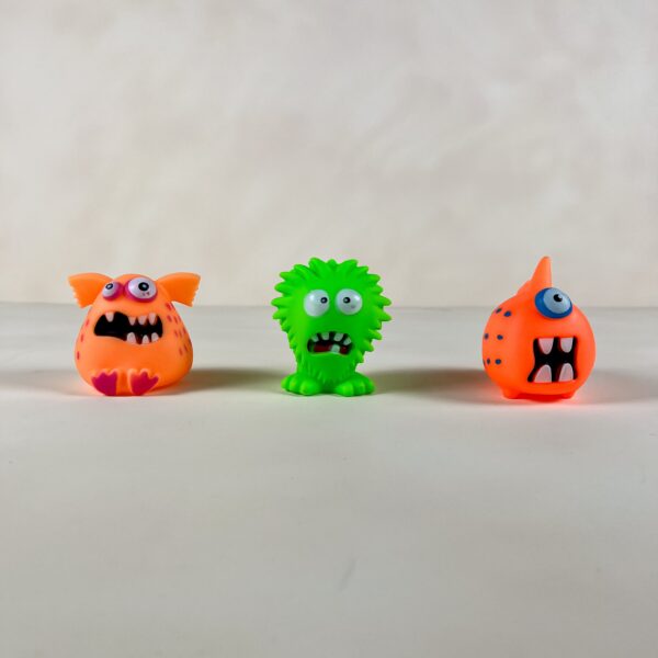 Gumová pískací obluda pro pejsky 10 cm - Obrázek 3