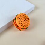 Gumový pískací hamburger 7 cm - Obrázek 4