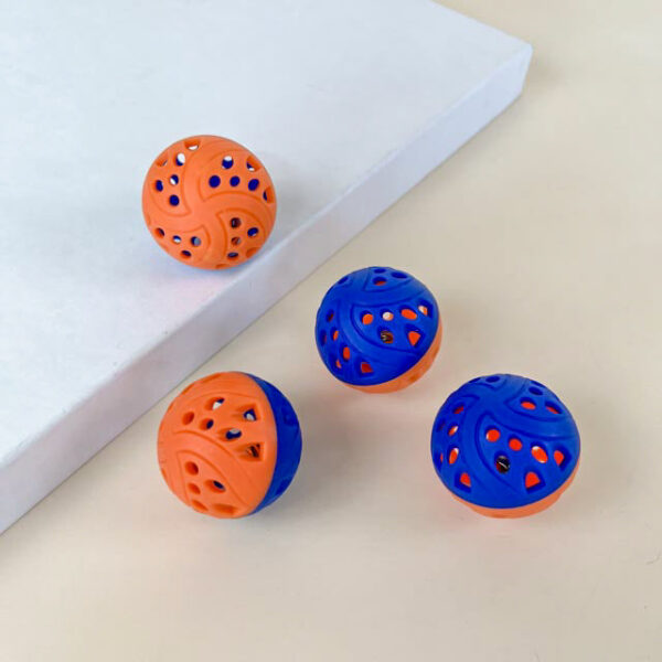 Chrastící koule pro kočky 4.5 cm (sada 4ks) - Obrázek 4