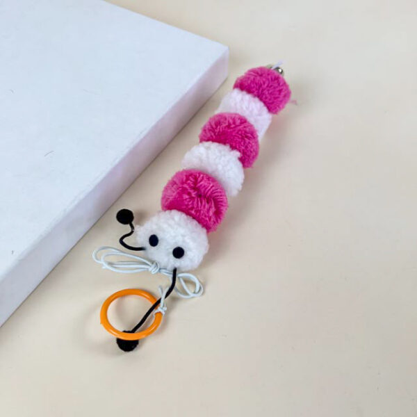 Plyšová housenka s rolničkou na šňůře 15 cm - Obrázek 4