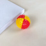 Míček gumový s bodlinami pro psy 7cm - Obrázek 4