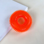 Pískací Kruh pro psy s bodlinami 12 cm - Obrázek 5