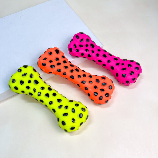 Pískací kost s leopardím postiskem 18x6.5 cm - Obrázek 2