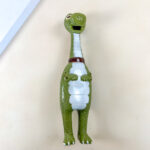 Malý pískací dinosaurus 22 cm - Obrázek 15