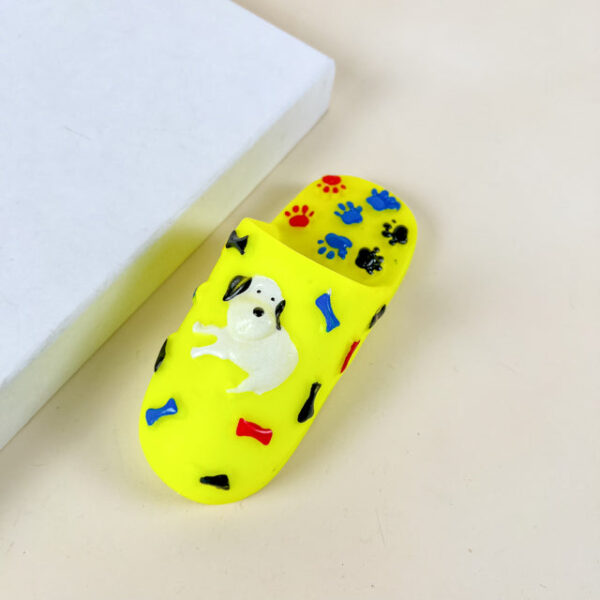 Pískací pantofle 14 cm - Obrázek 1