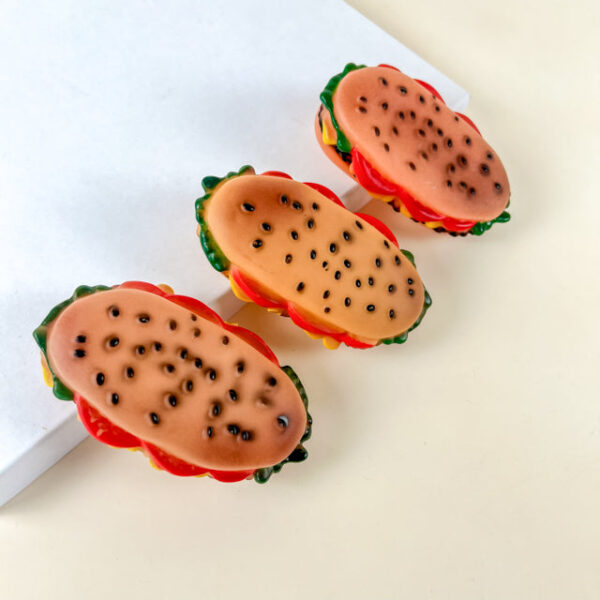 Pískací hamburger 13 cm - Obrázek 3