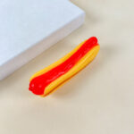 Gumový hotdog 14 cm - Obrázek 2