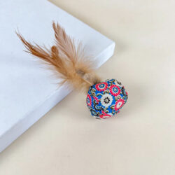 Plyšová koule s peřím 15 cm