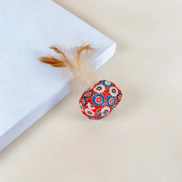 Plyšová koule s peřím 15 cm - Obrázek 4