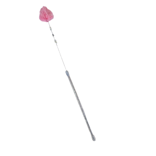 Škádlítko s chlupatpu bambulí a korálky 40cm - Obrázek 17