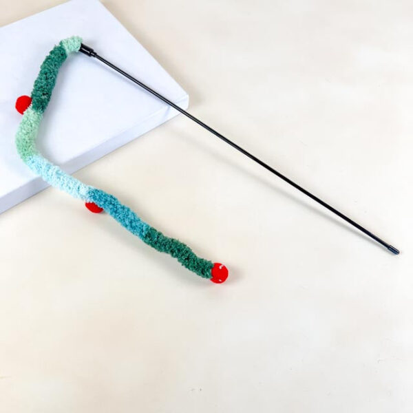 Chlupaté škádlítko pro kočky s rolničkou 50cm tyč - Obrázek 5