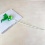 Chlupaté škádlítko pro kočky 55 cm