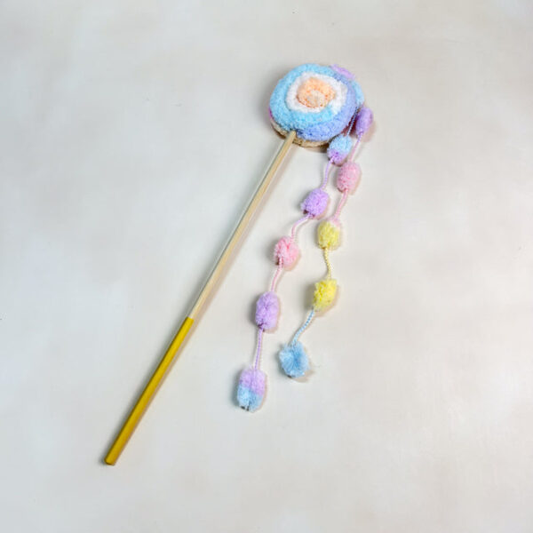 Škádlítko s pom pom šňůrkou 50cm - Obrázek 1