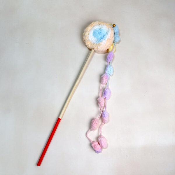 Škádlítko s pom pom šňůrkou 50cm - Obrázek 3