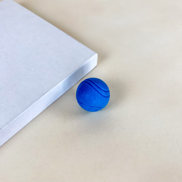 Tvrdý míček pro pejsky 7cm - Obrázek 1