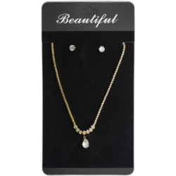 Set zlatých náušnic s náhrdelníkem s drahokamy