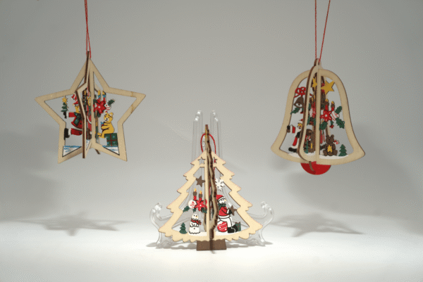 Vánoční dřevěná závěsná dekorace variace- hvězda zvoneček stromeček - Obrázek 1