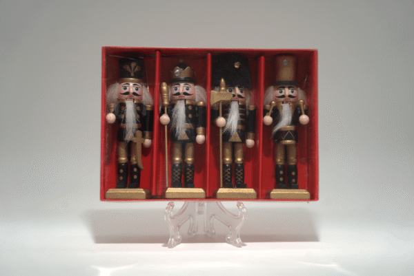 Vánoční dřevěná závěsná dekorace louskáčci zlato černý - Obrázek 1