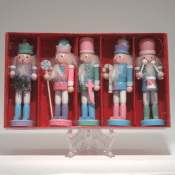 Vánoční dřevěná závěsná dekorace louskáčci pastelové barvy