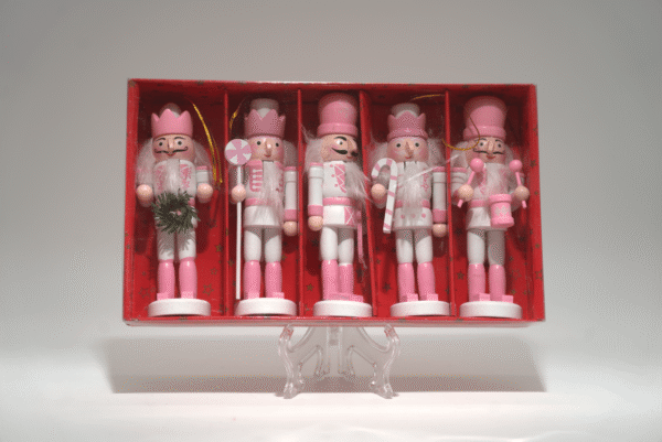 Vánoční dřevěná závěsná dekorace louskáčci růžová - Obrázek 1